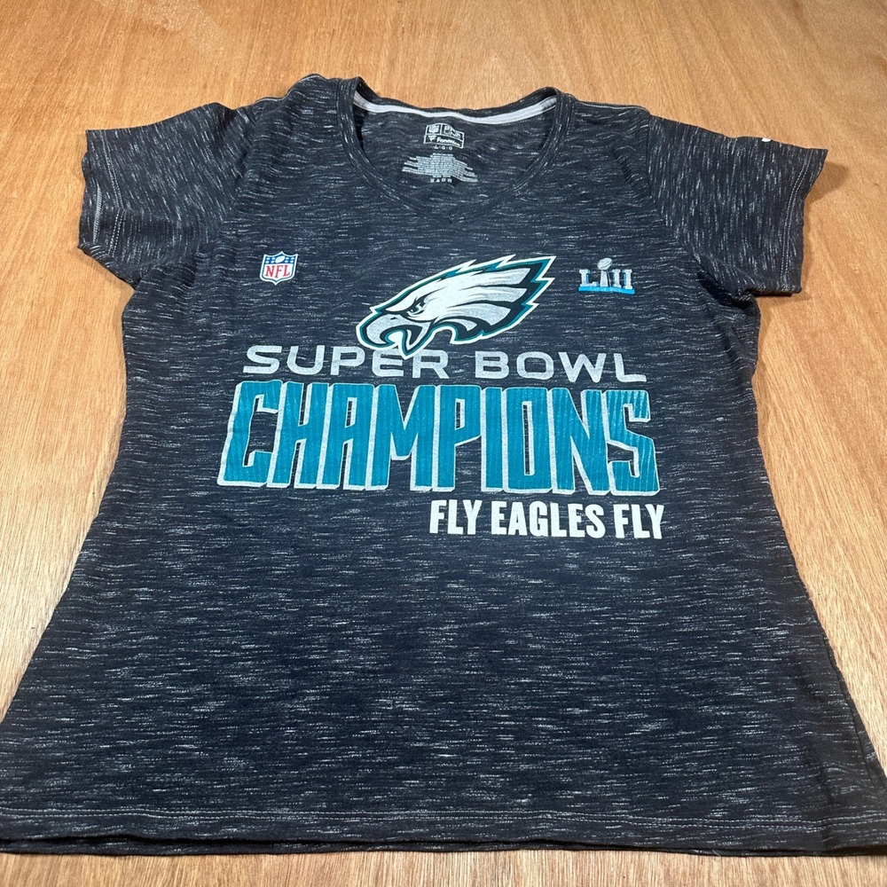 NFL Pro Line Fanatics Eagles Super Bowl LII Shirt Women Large Gray Slub V-Neck